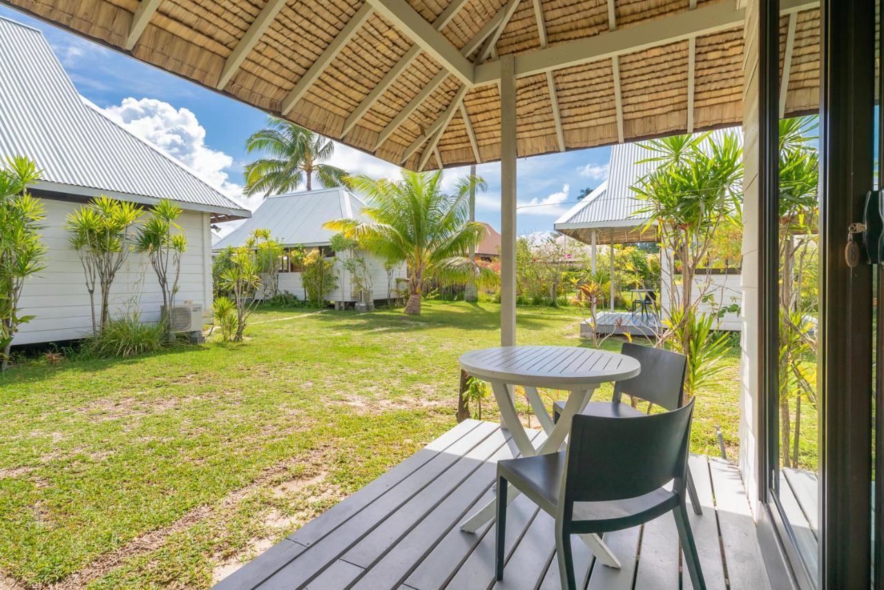 Moorea Island Beach Hotel Экстерьер фото